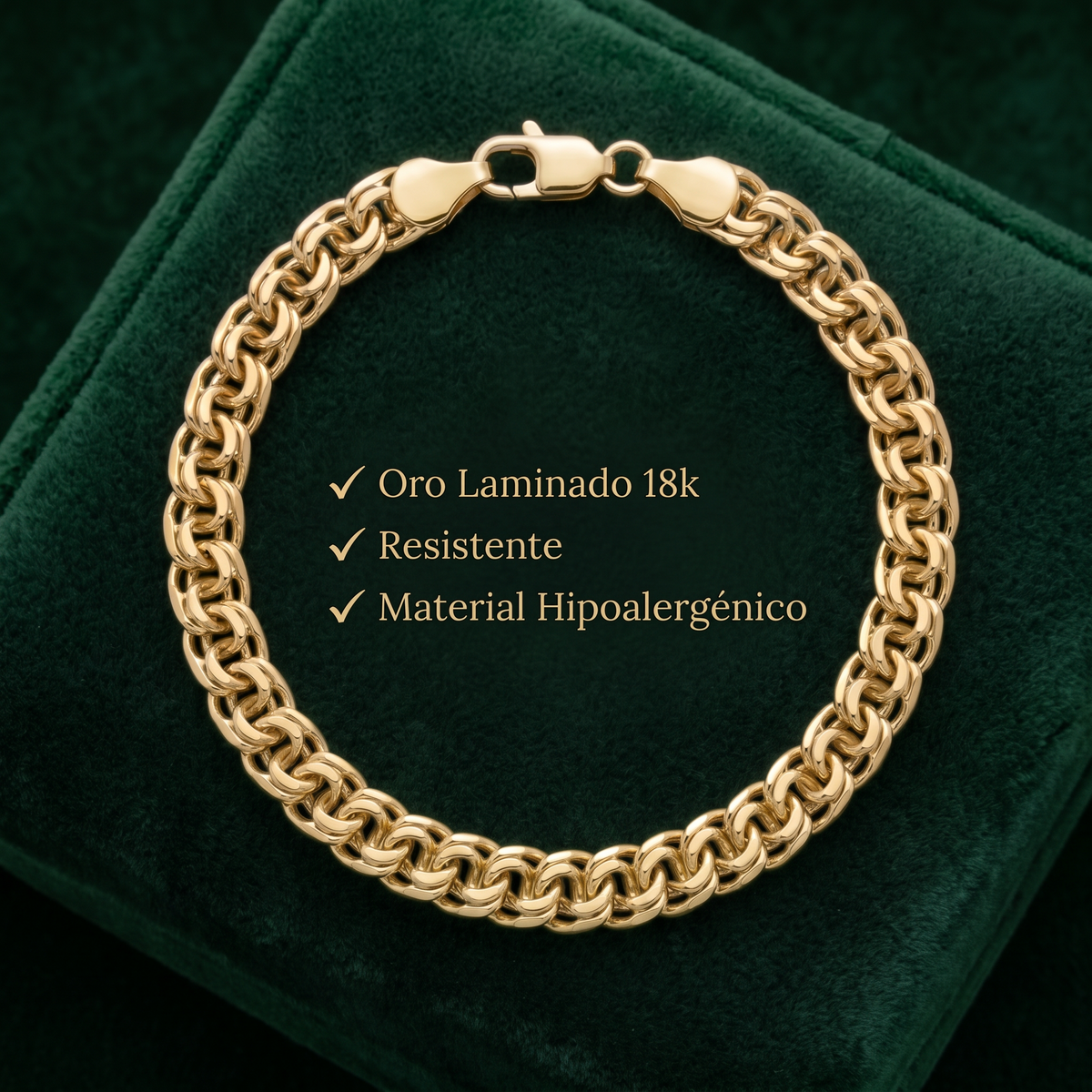 Pulso tejido chino de 8mm en oro laminado 18k de El Rey Joyero sobre estuche de terciopelo verde