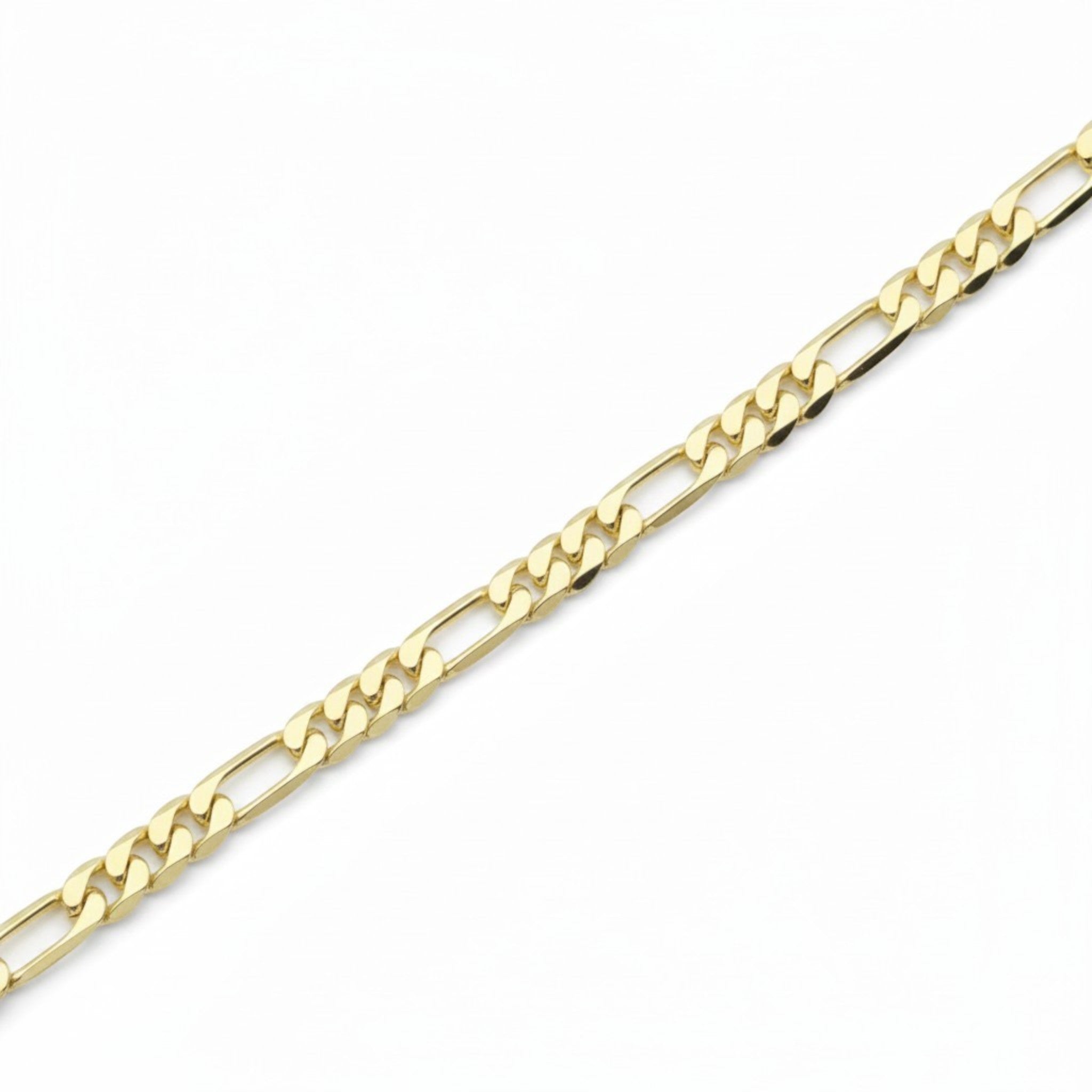Cadena Cartier de El Rey Joyero en oro laminado 18k con eslabones de 7 mm de ancho y acabado brillante.