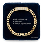 Esclava barbada El Rey Joyero de oro laminado 18k con placa diamantada sobre estuche de terciopelo azul