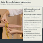 Guía de medidas para pulseras El Rey Joyero mostrando cómo medir la muñeca con una cinta métrica amarilla