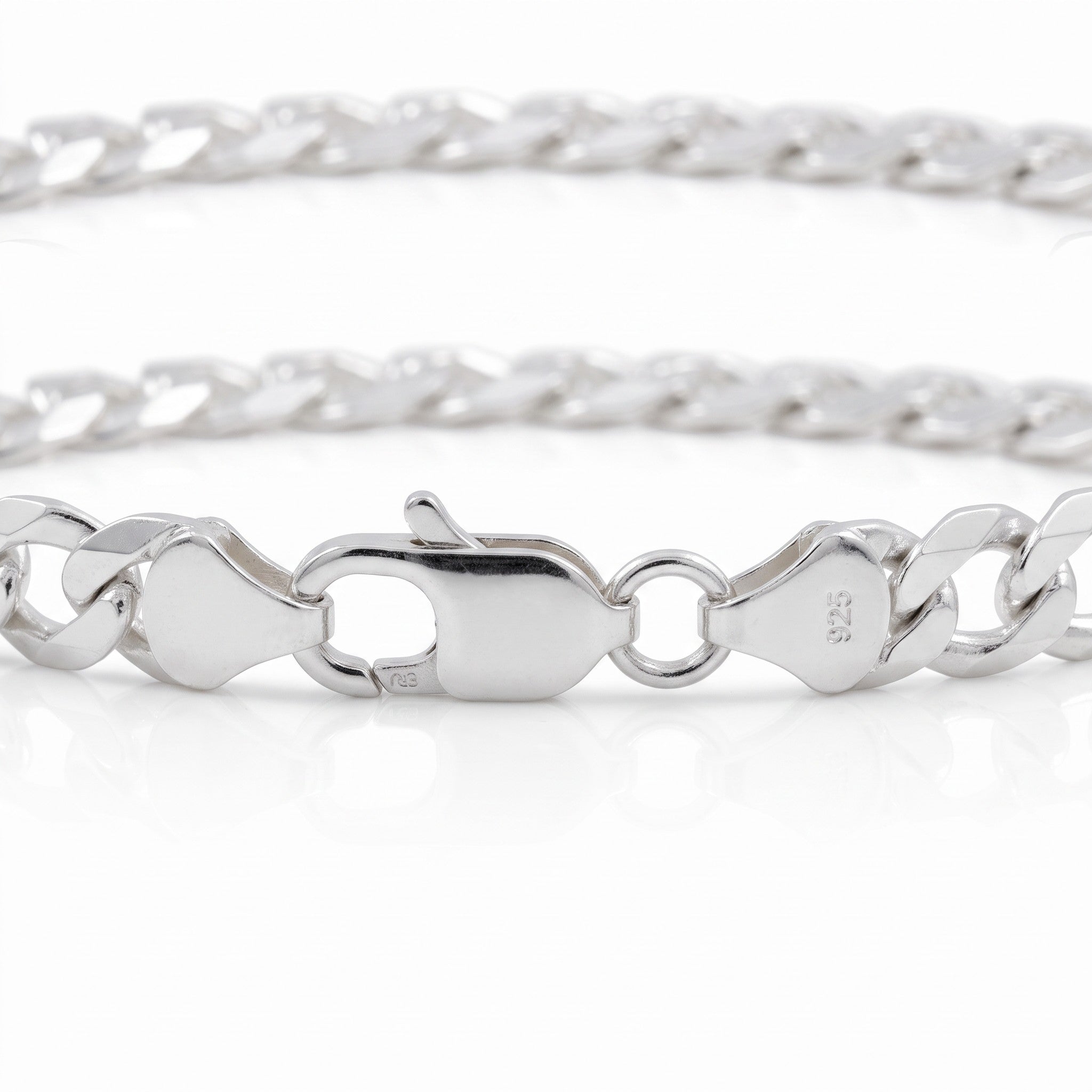 Pulsera barbada de 6mm en plata .925 sólida de El Rey Joyero con cierre de mosquetón y acabado brillante