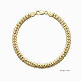 Pulsera estilo cubano de El Rey Joyero en oro laminado 18k con eslabones curb de 6mm y broche de perico.