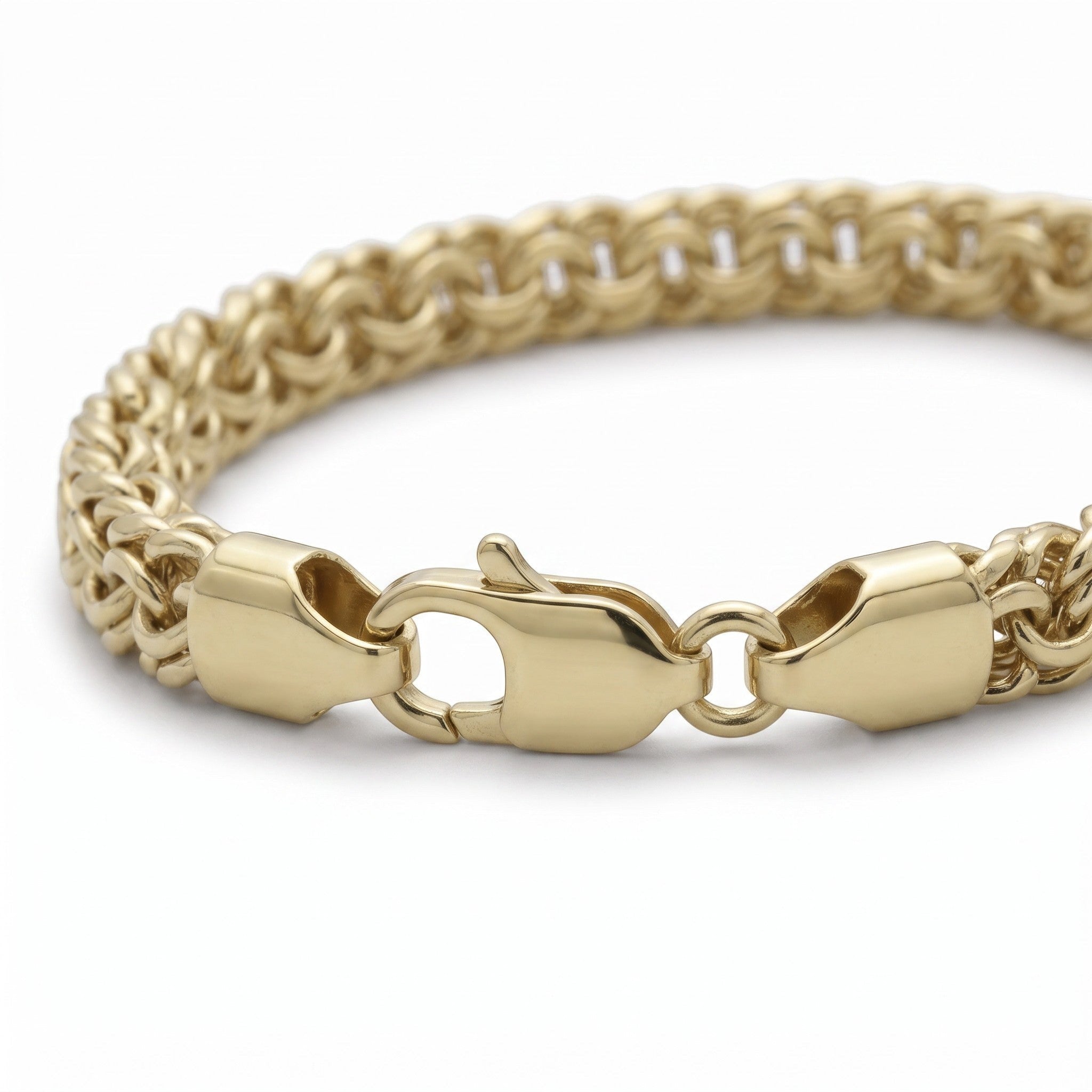 Pulsera de eslabones estilo chino en oro laminado 18k de El Rey Joyero con broche de perico seguro.