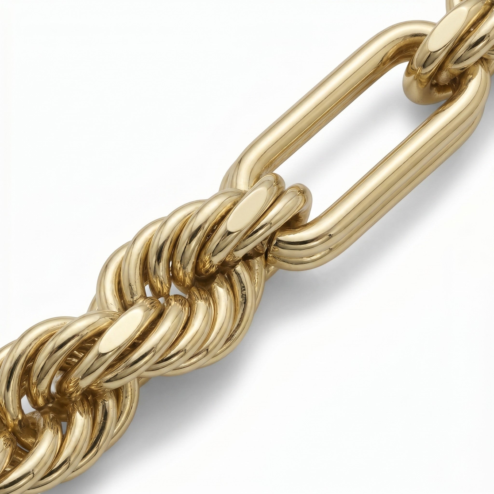 Pulso Fígaro grueso de El Rey Joyero en oro laminado 18k con eslabones brillantes y diseño clásico de alta calidad.