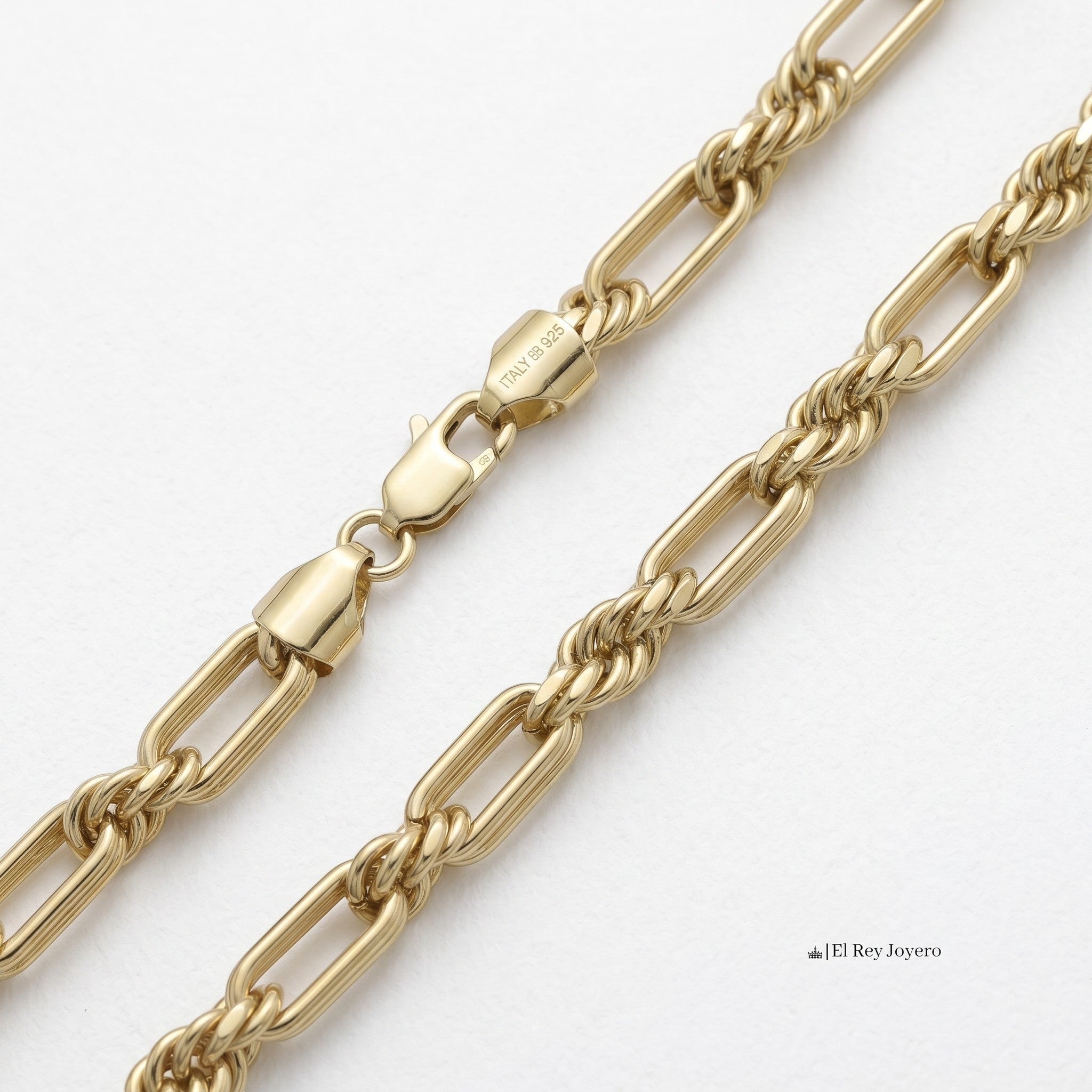 Pulso Fígaro Grueso de El Rey Joyero en oro laminado 18k con eslabones entrelazados y broche de perico.