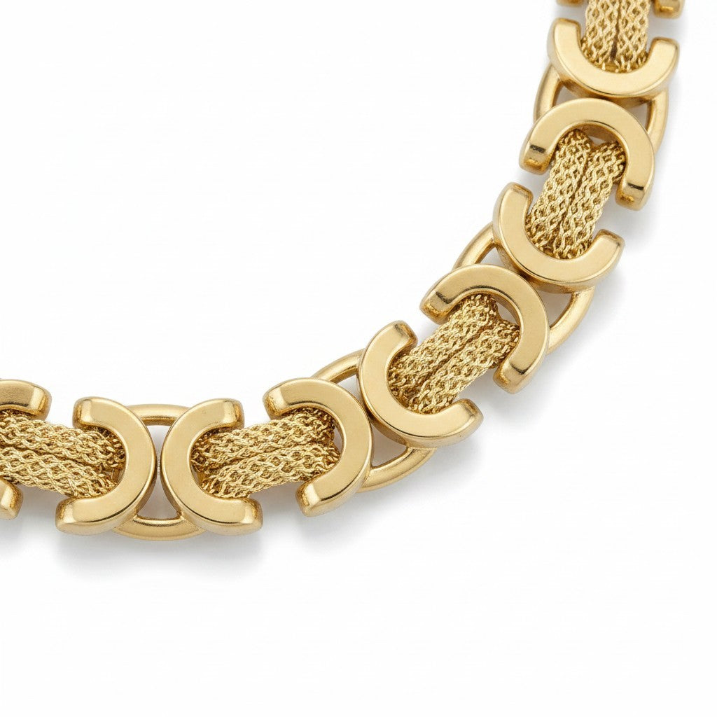 Cadena El Rey Joyero estilo bizantino en oro con eslabones entrelazados de diseño clásico y acabado brillante.