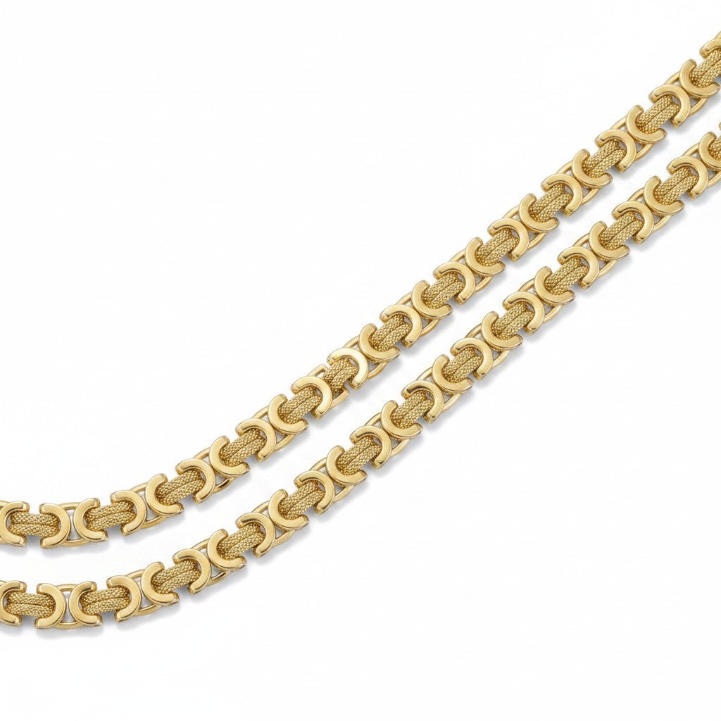 Cadena El Rey Joyero estilo bizantino en oro amarillo con eslabones entrelazados detallados.